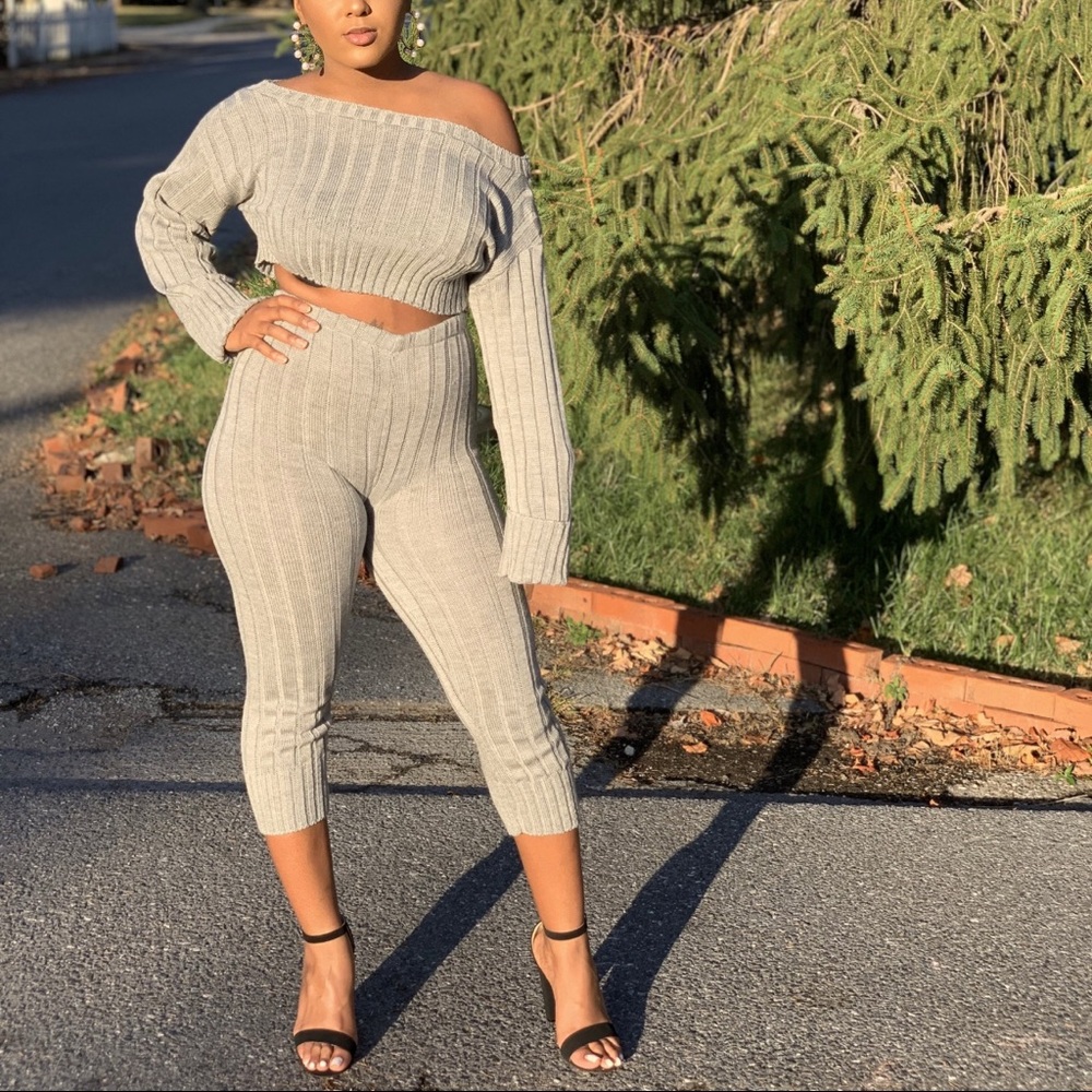 Grey Ribbed Lounge Set